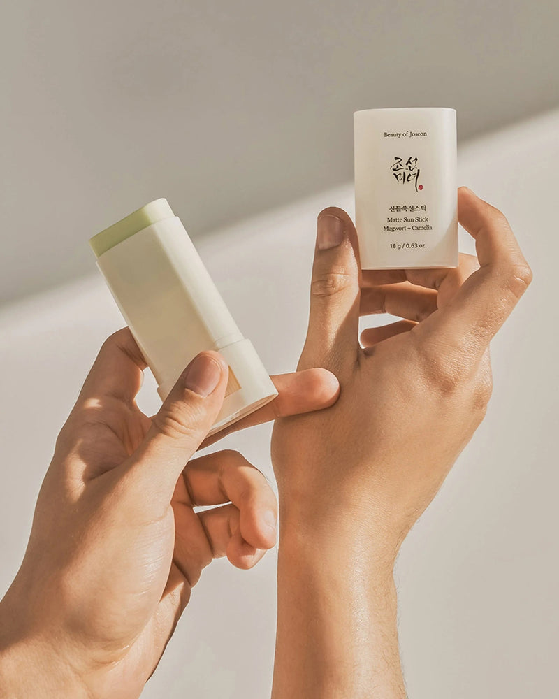 Beauty of Joseon - Matte Sun Stick: Mugwort + Camelia SPF50 PA++++ (18g)