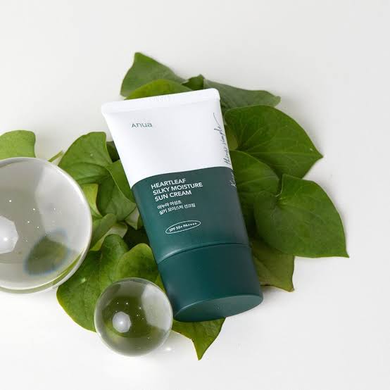 Anua Heartleaf Silky Moisture Sun Cream (50ml)