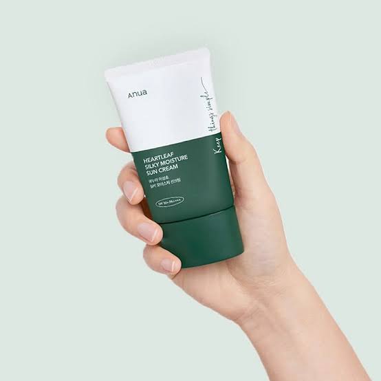 Anua Heartleaf Silky Moisture Sun Cream (50ml)
